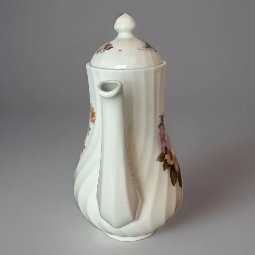 Porcelain Vintage Lidded Tea Pot Coffee Pot Made In England Roses 8" Tall - Picture 4 of 9